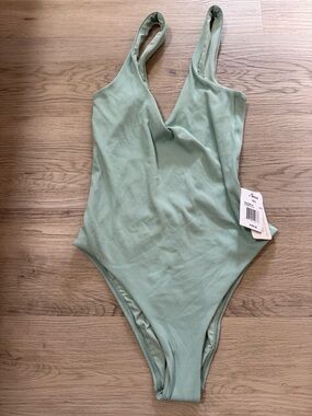 NWT L*Space Ridin’ High Ribbed Arizona One Piece Bathing Suit Green Sz 10 $169